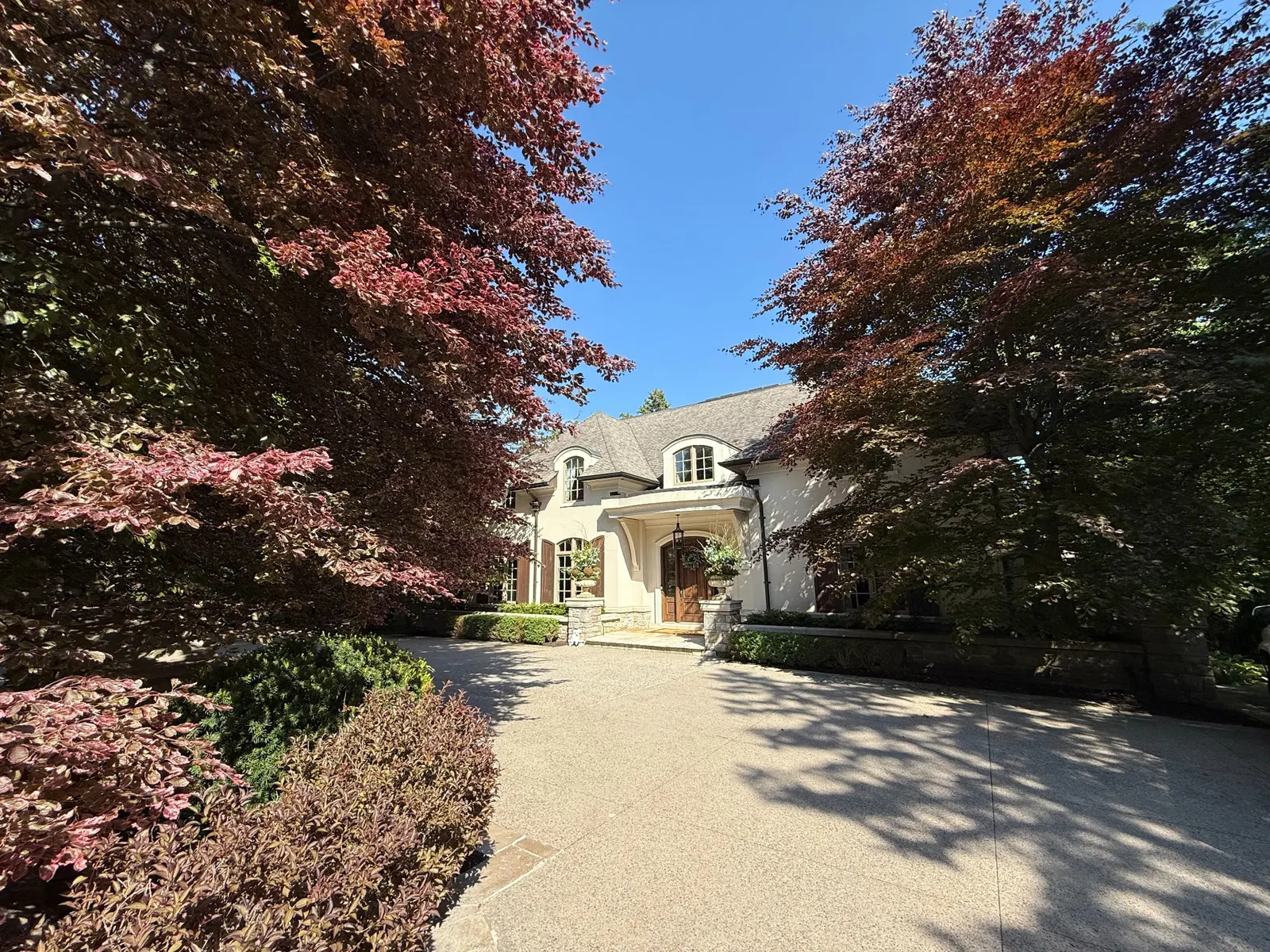 High-end estate driveway and front garden