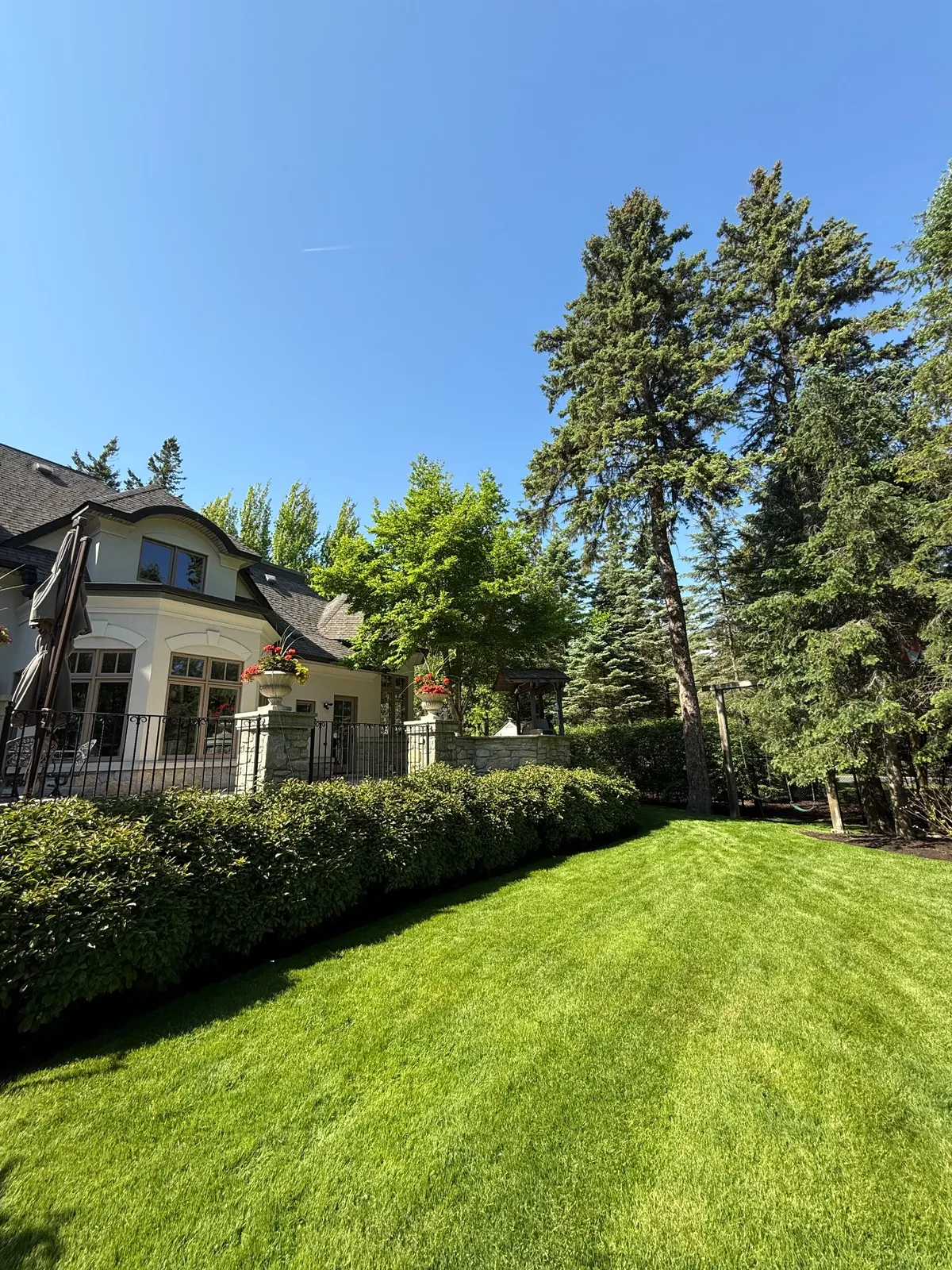 Estate garden and lawn care