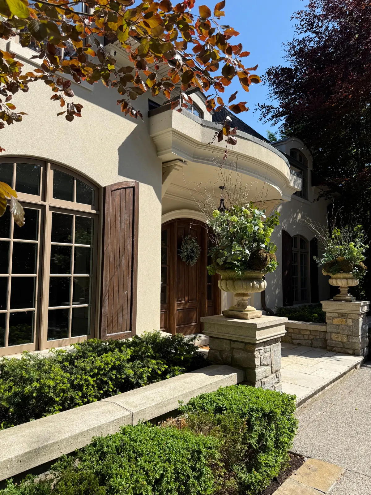 Seasonal planters and garden enhancement
